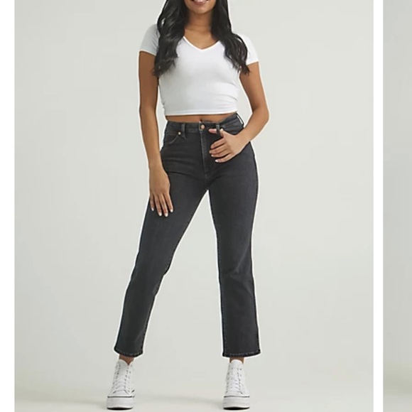 WOMEN'S WILD WEST HIGH RISE STRAIGHT JEAN IN BLACK - Picture 1 of 15